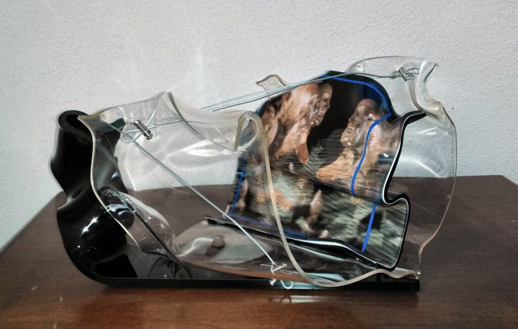 " la Zattera "
(cm 30 x 30 x 20)