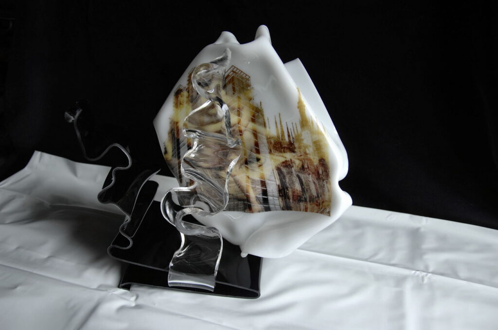 plexiglass accartocciato e termodeformato) - 2010