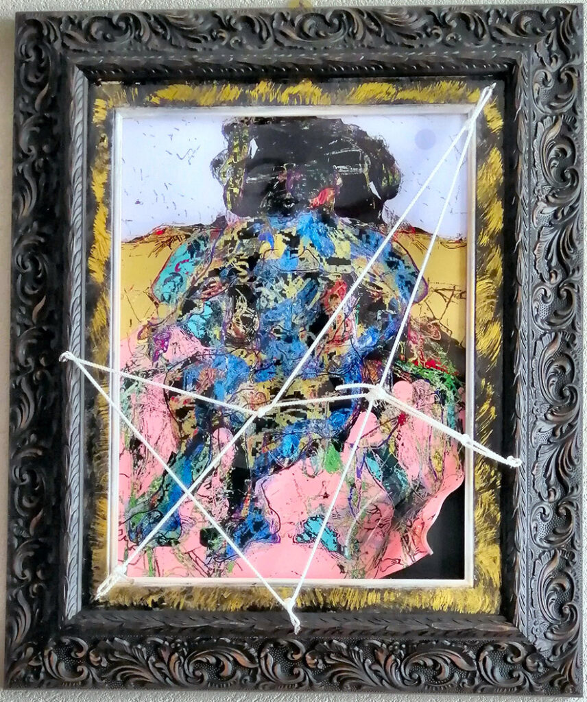 "Un Uomo di fronte" (14 maggio2025) (Digital painting su lastra di plexiglass termodeformata, di cm. 30 x 40, con cornice intagliata nera di cm 49 x 58 e passepartout dipinto a mano e intreccio di funi marinare.)